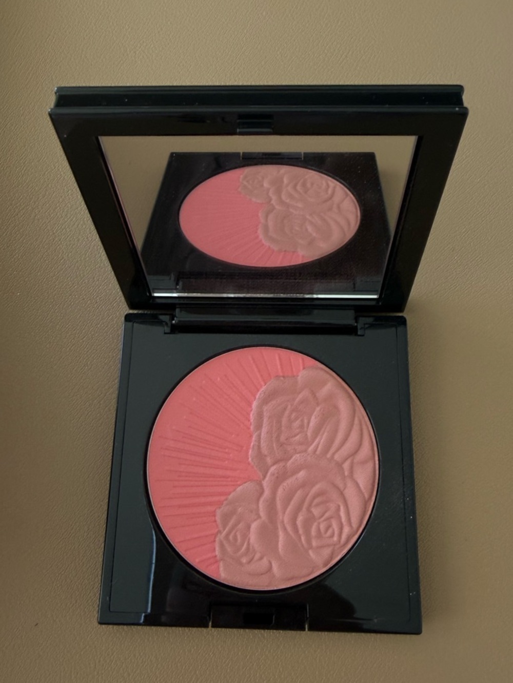 Pat McGrath Labs • Divine Duo Blush • Aphrodite Amour
